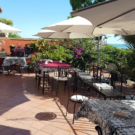 La Casa Di Era Bed & Breakfast