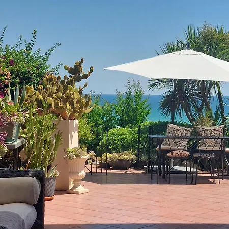 La Casa Di Era Nocleg ze śniadaniem 3*