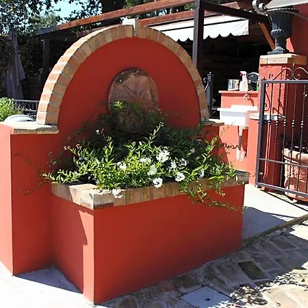 La Casa Di Era Bed and Breakfast