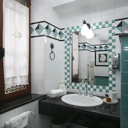 La Casa Di Era Nocleg ze śniadaniem 3*